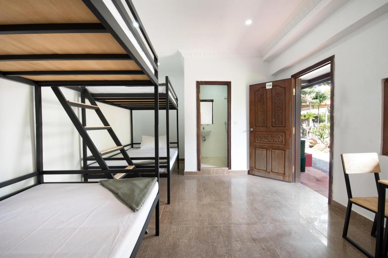 Barefoot Backpacker Resort Σιέμ Ρέαπ Εξωτερικό φωτογραφία